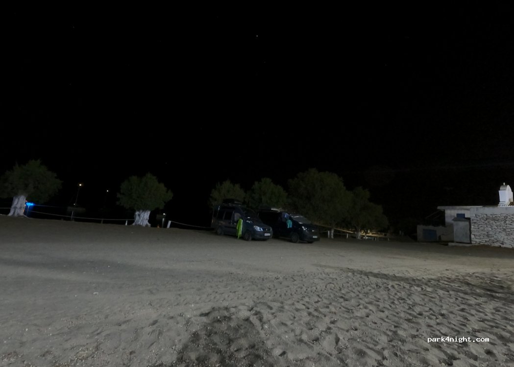 (840 06) Kythnos - Unnamed Road — foto
