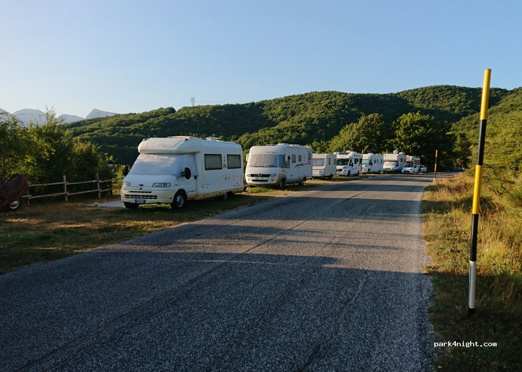 (67013) Campotosto - Strada Regionale 577 del Lago di Campotosto — foto