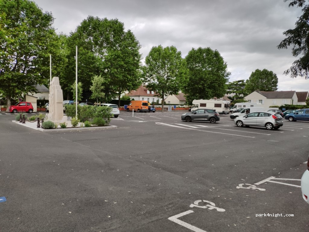 (37600) Loches - 11B Avenue des Bas Clos — foto 2