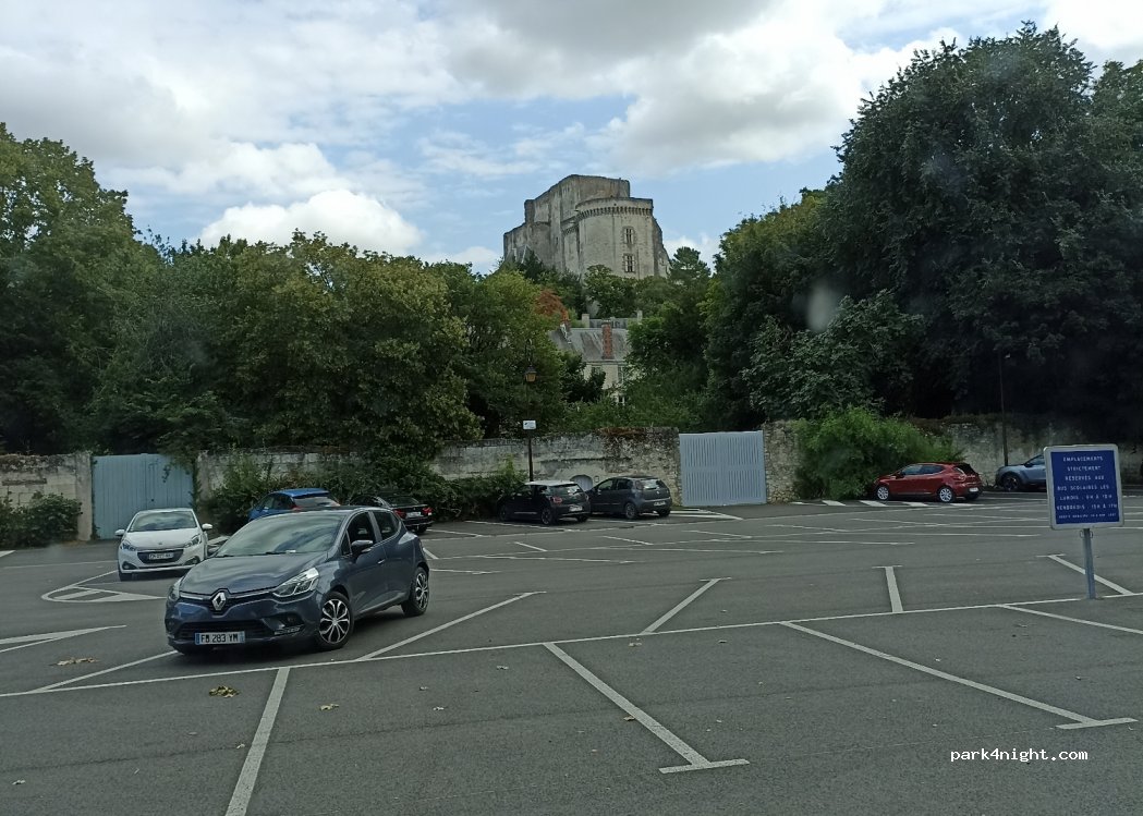 (37600) Loches - 11B Avenue des Bas Clos — foto 3