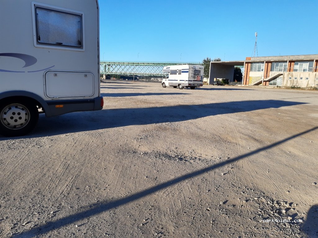 () Viana do Castelo - Rua de Limia — foto 2