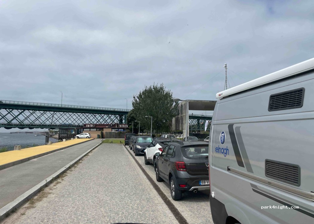 () Viana do Castelo - Rua de Limia — foto 3