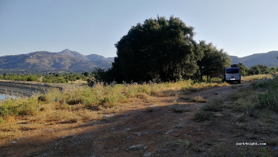 (720 52) Ag. Konstantinos - Unnamed Road — foto 2