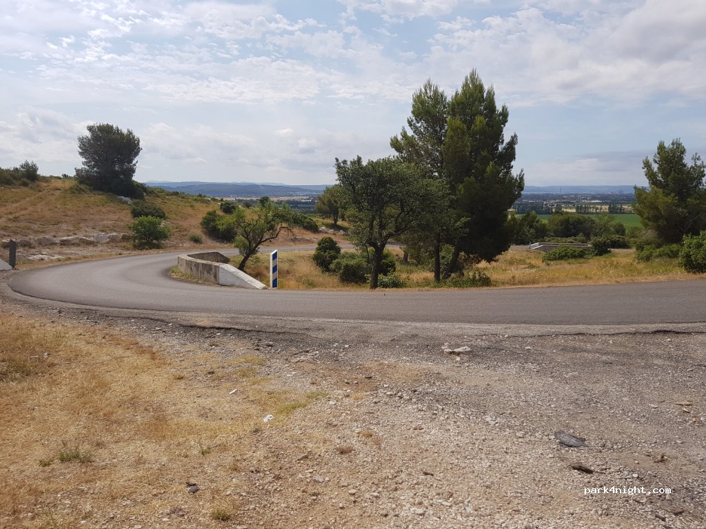 (13680) Lançon-Provence - Route des Baisses — foto 2
