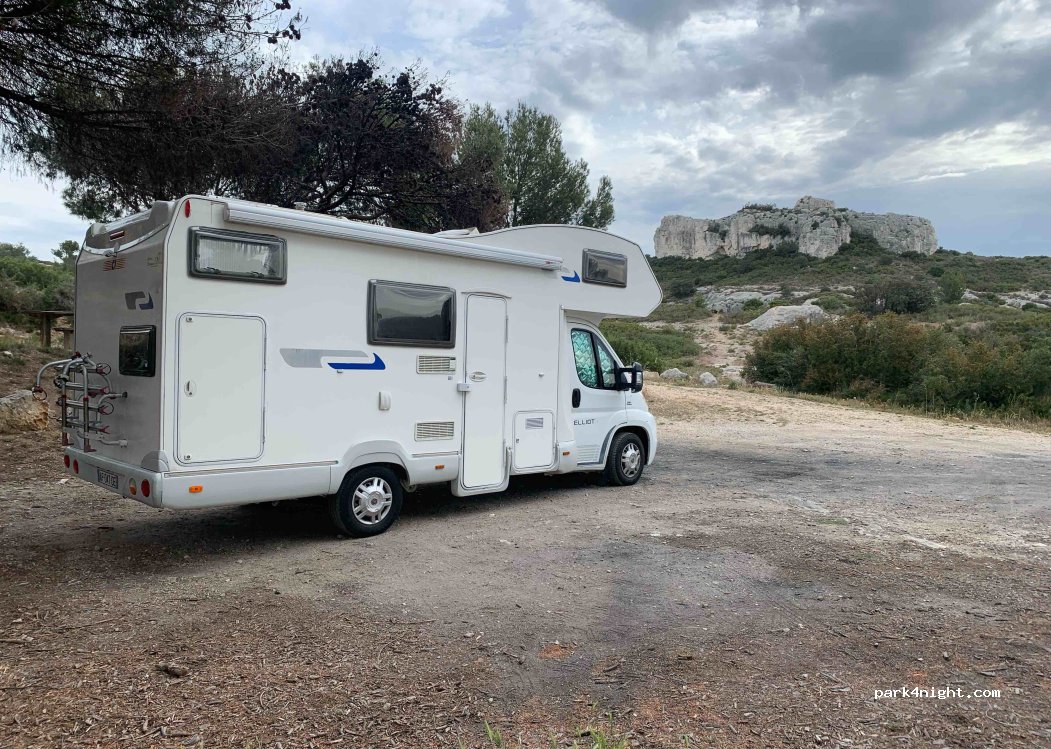(13680) Lançon-Provence - Route des Baisses — foto 4