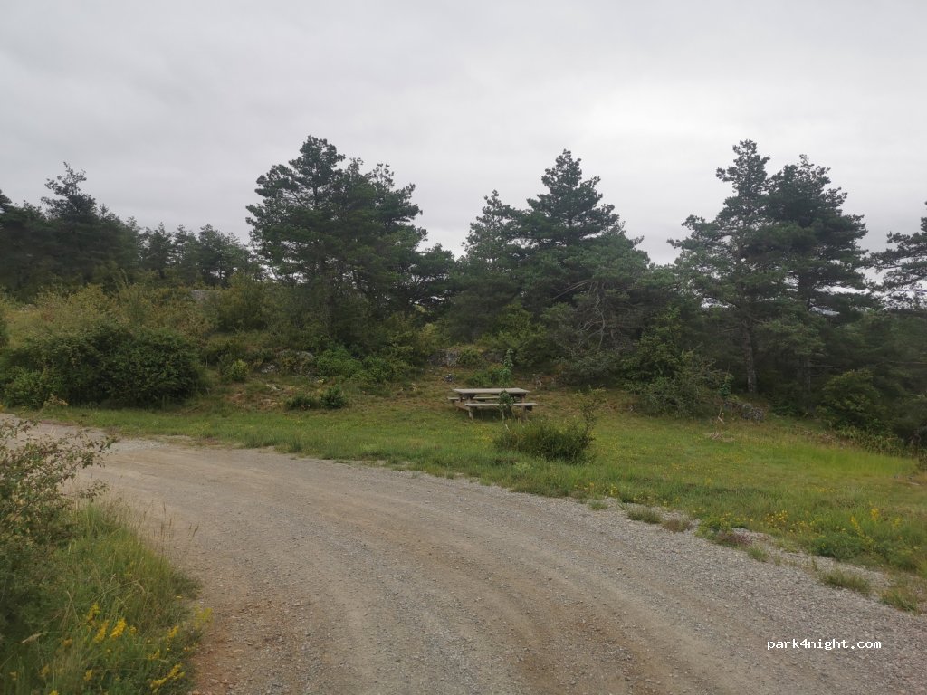 (12720) Saint-André-de-Vézines - Unnamed Road — foto 2