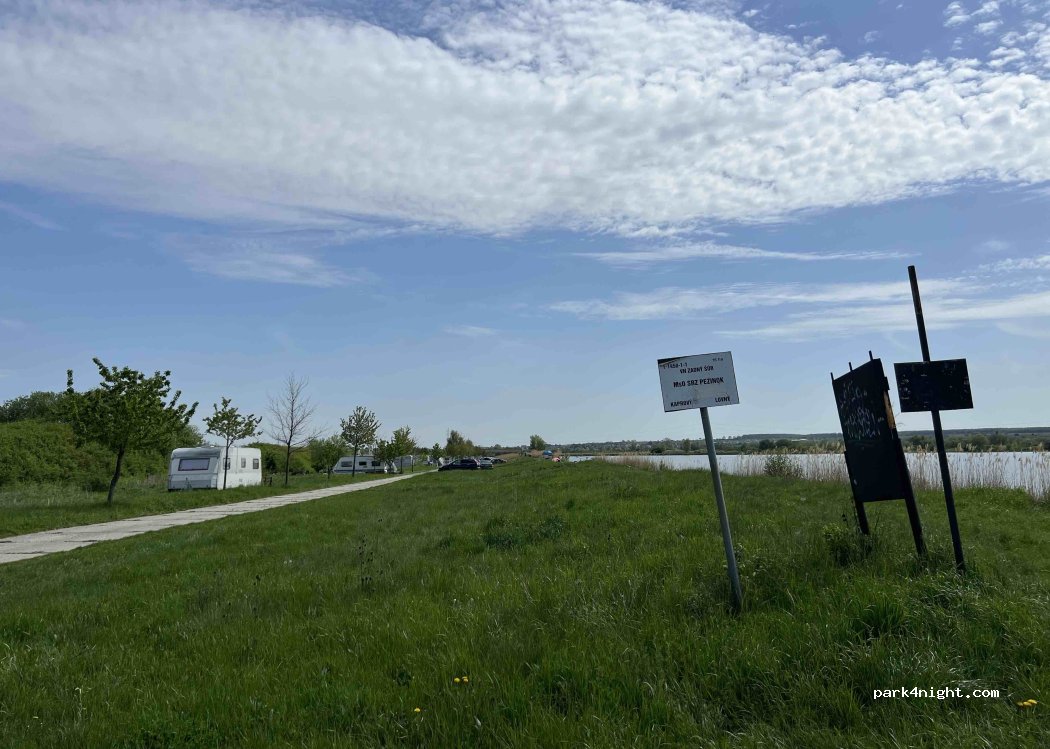 (900 01) Modra - Unnamed Road — foto 3