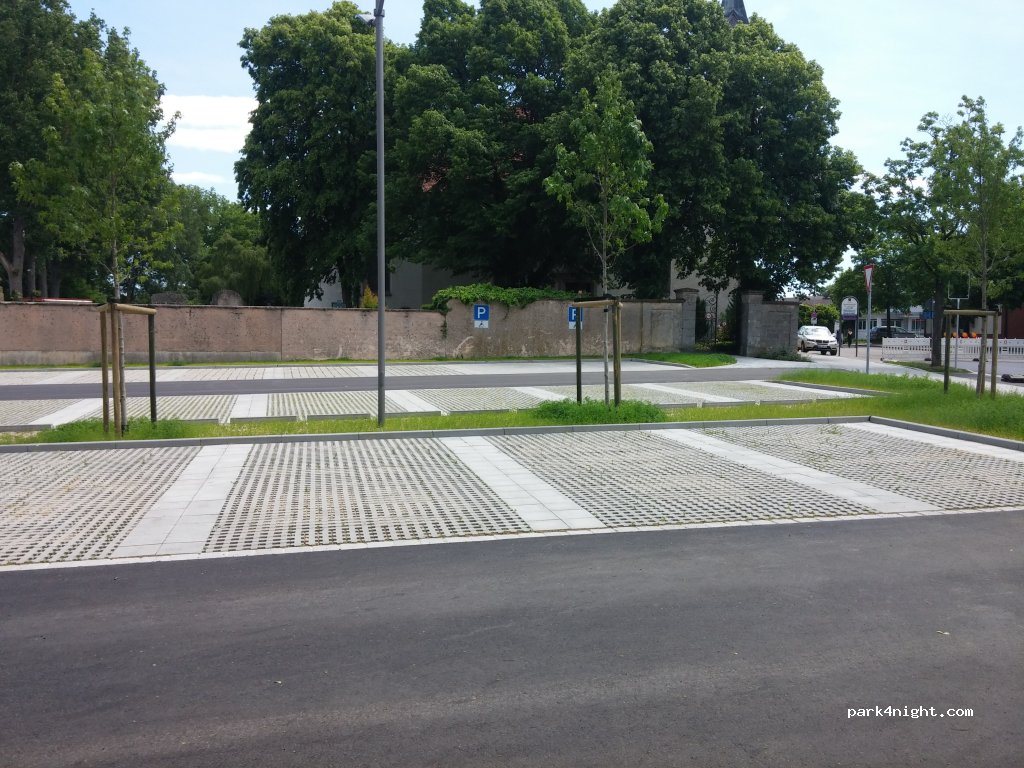 Wohnmobilstellplatz P2a Mönchsrother Straße — foto