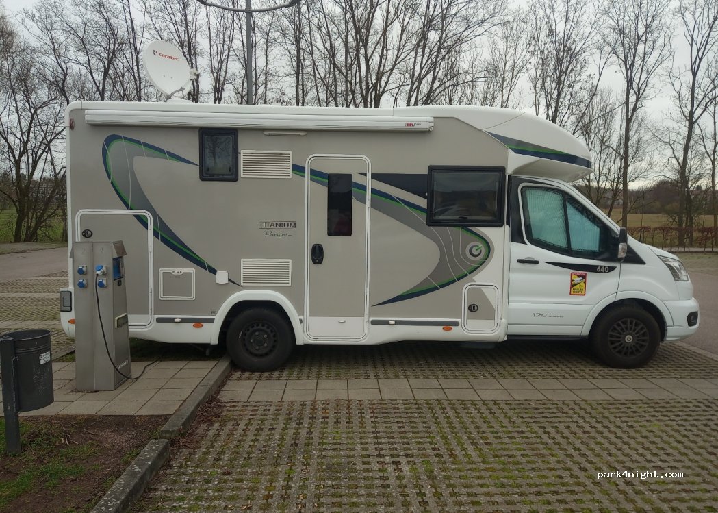 Wohnmobilstellplatz P2a Mönchsrother Straße — foto 4