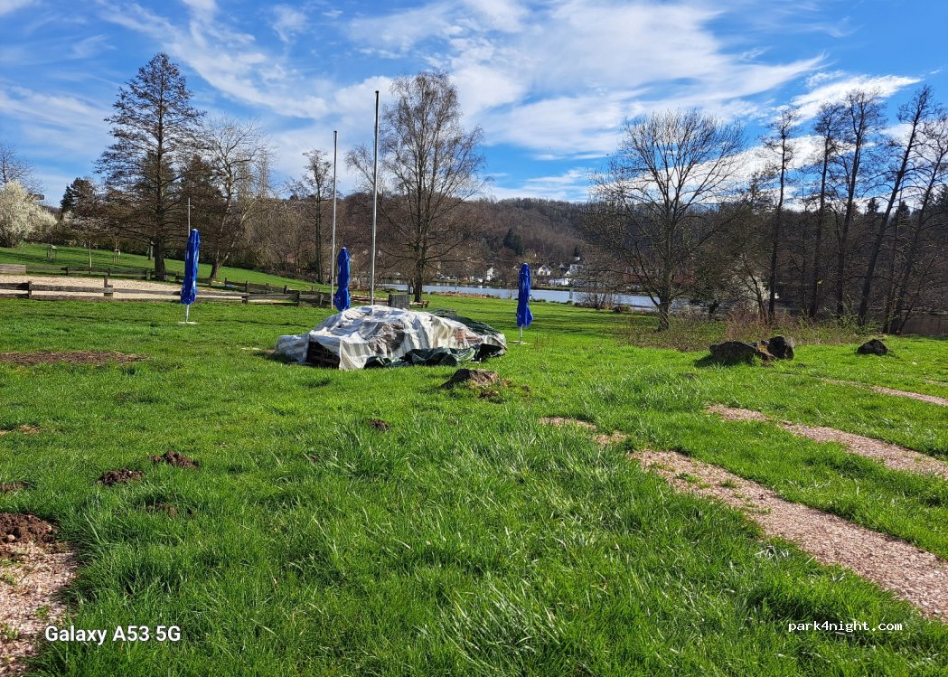 Wohnmobilstellplatz Freizeitanlage Würzbacher Weiher — foto 3
