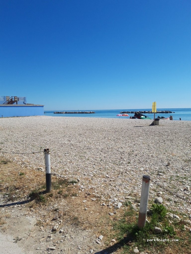 (63900) Fermo - 20 Via Alcide De Gasperi — foto 3