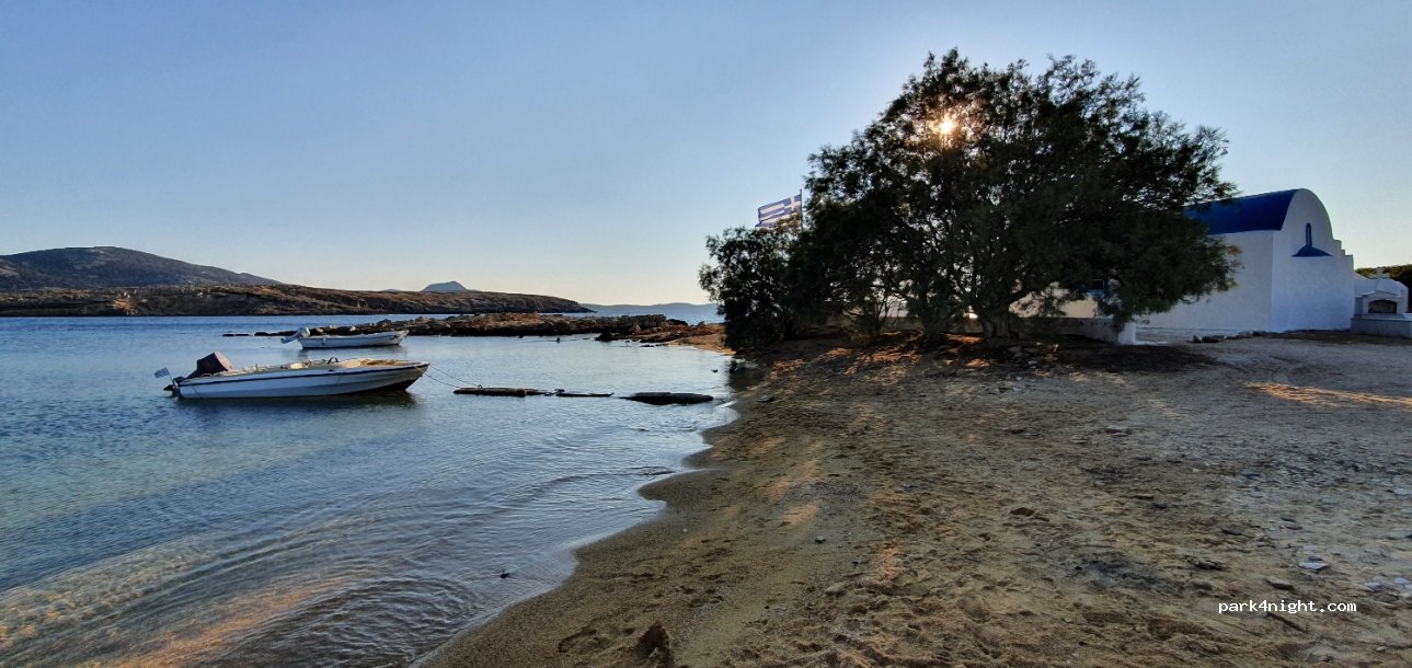 (840 07) Agios Georgios - Unnamed Road — foto