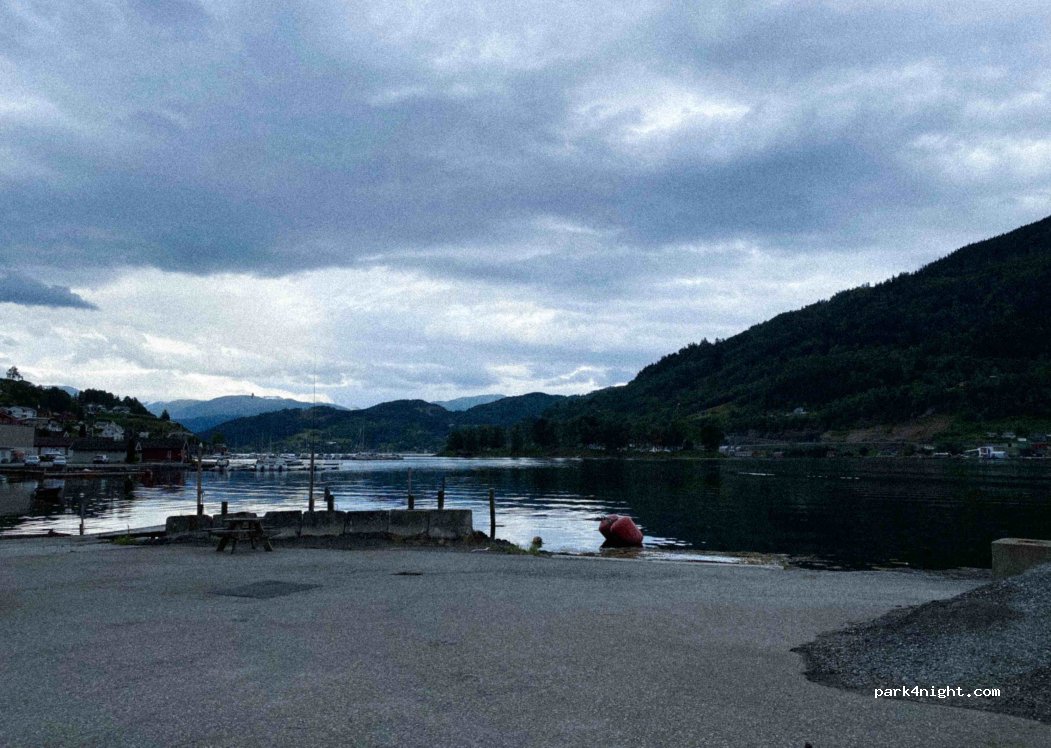 (5600)  - 75 Hardangerfjordvegen — foto 2