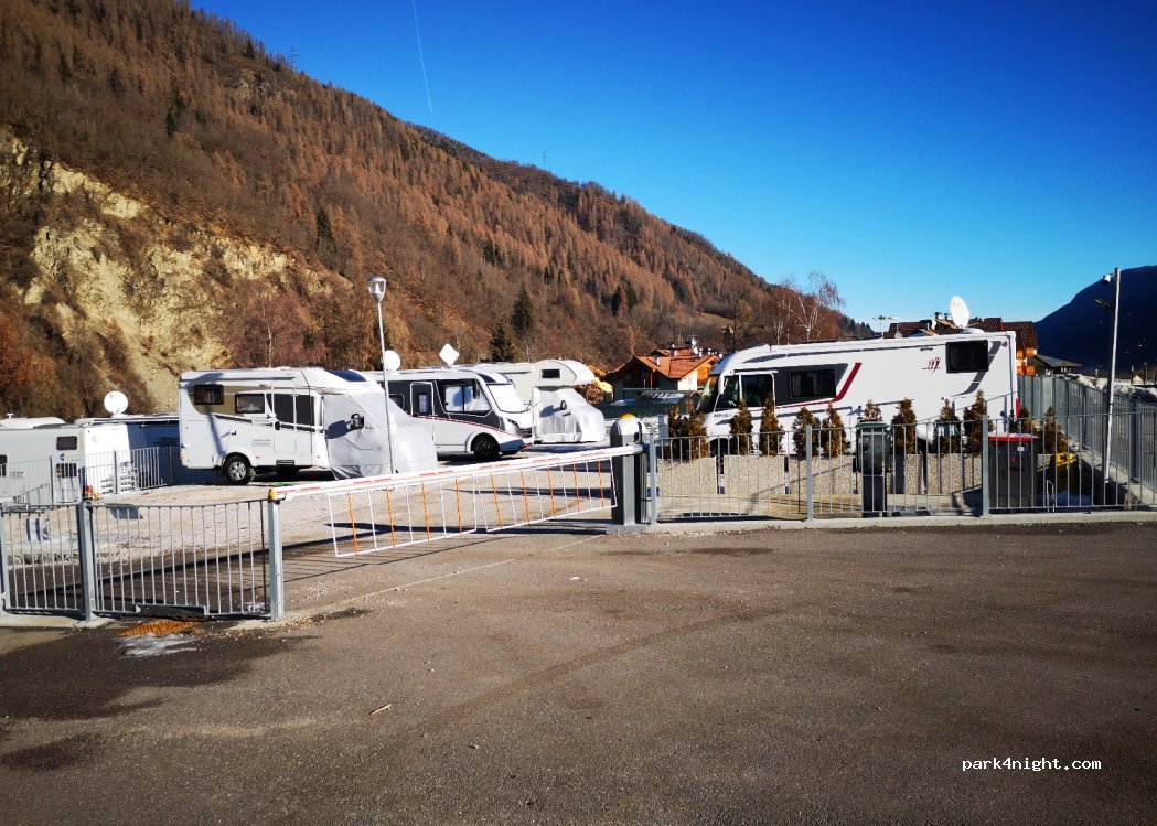 (38025) Dimaro - 107 Via Gole — foto