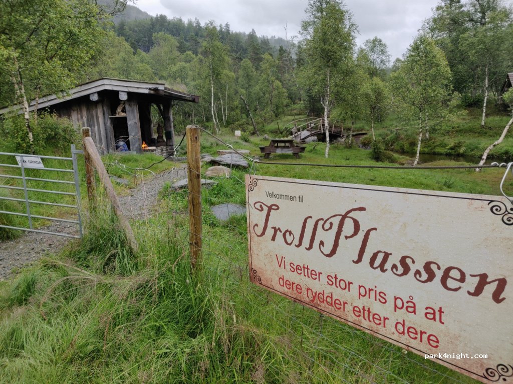 (4208) Amstal - Unnamed Road — foto