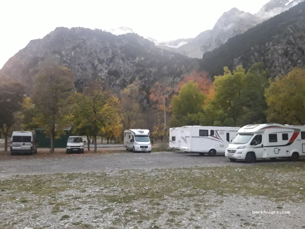 (22650) Baños de Panticosa - 6 Calle Balneario — foto