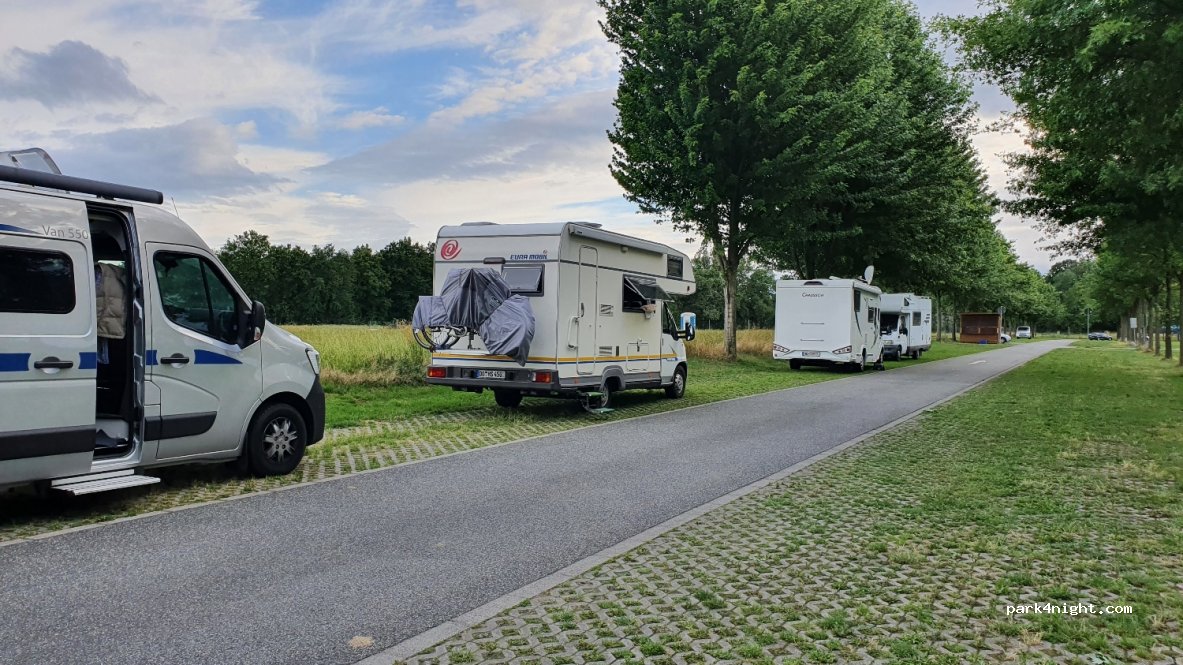 (48432) Rheine - Weihbischof-Dalhaus-Straße — foto 2