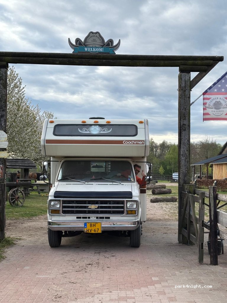 Camper Ranch — foto