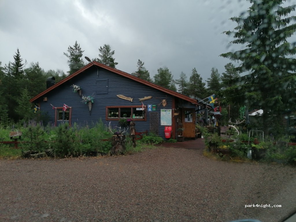 Fox and Elk Camping — foto
