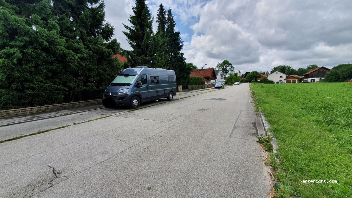 (85599) Vaterstetten - 20 Neufarner Straße — foto
