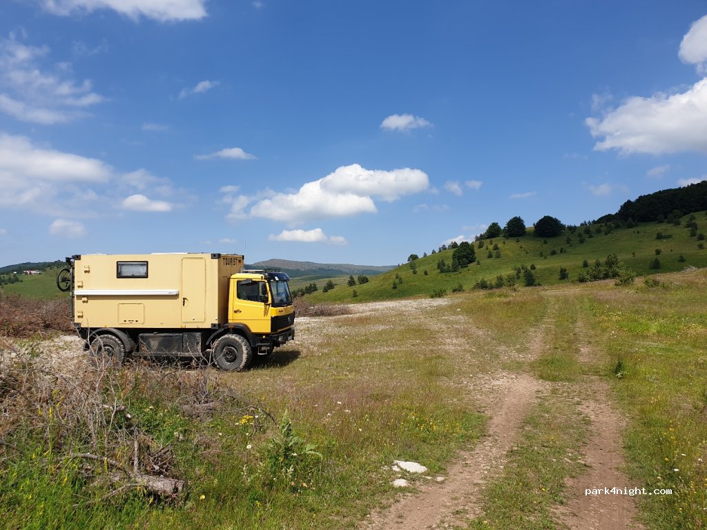(2250) Gintsi - Unnamed Road — foto