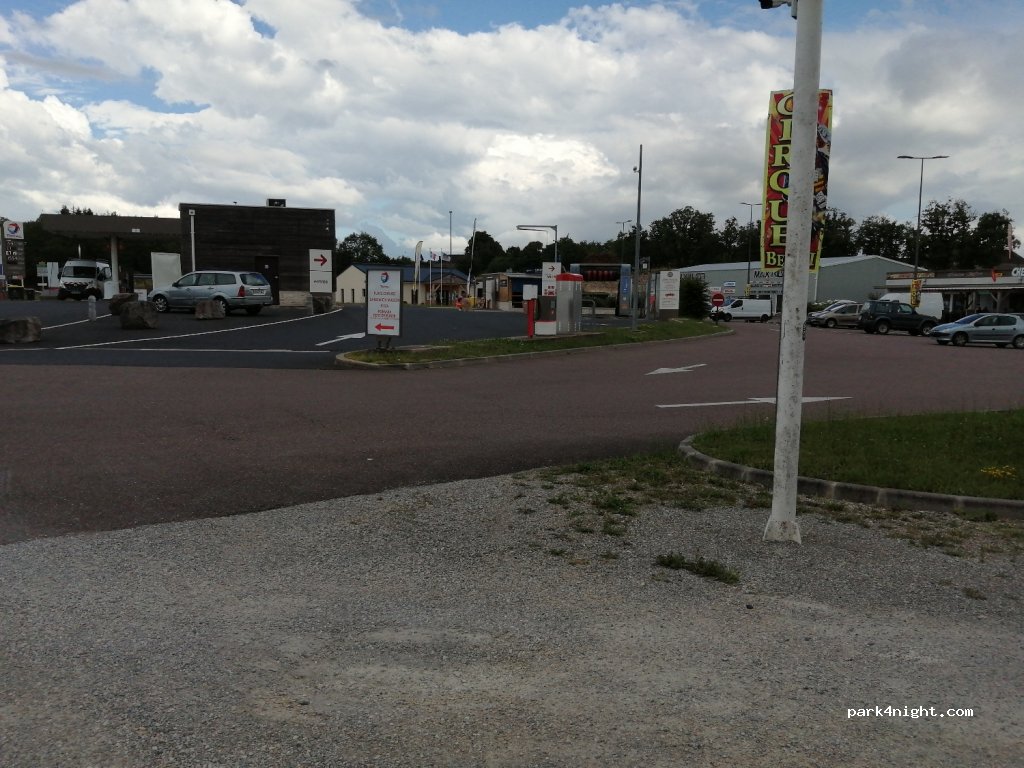Aire de camping-car Nespouls — foto