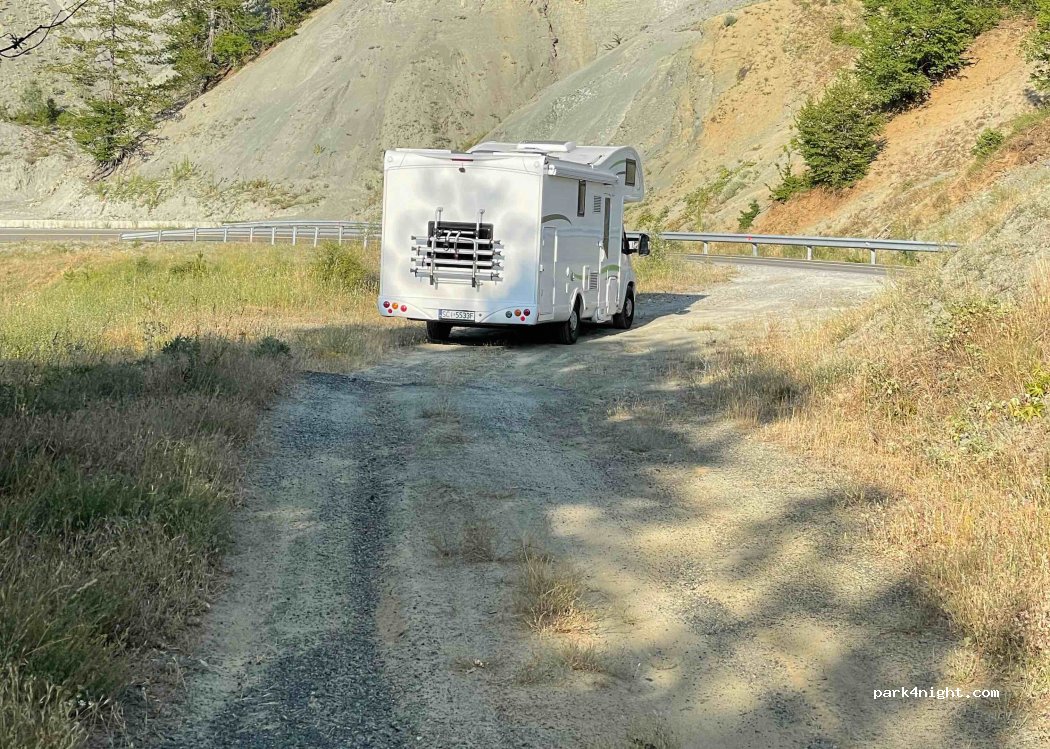 (500 07) Arrenes - Unnamed Road — foto