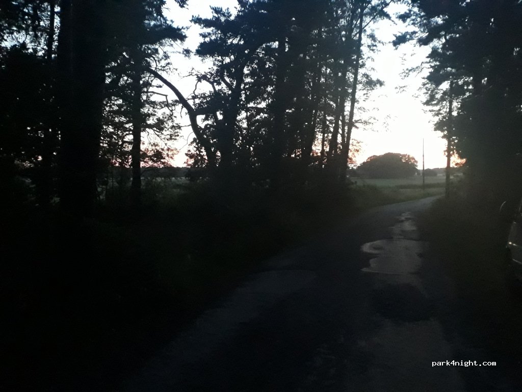 (736 93) Kungsör - 40 Jägaråsvägen — foto