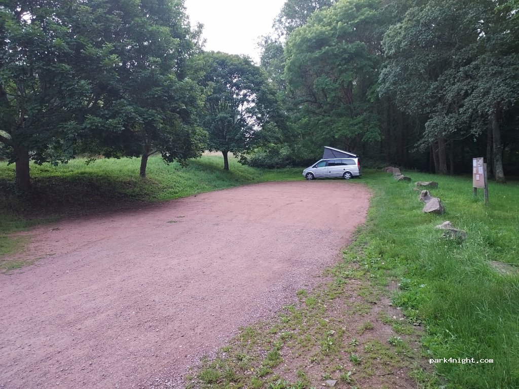 (03360) Saint-Bonnet-Tronçais - 23 Rue du Rang du Haut — foto 2
