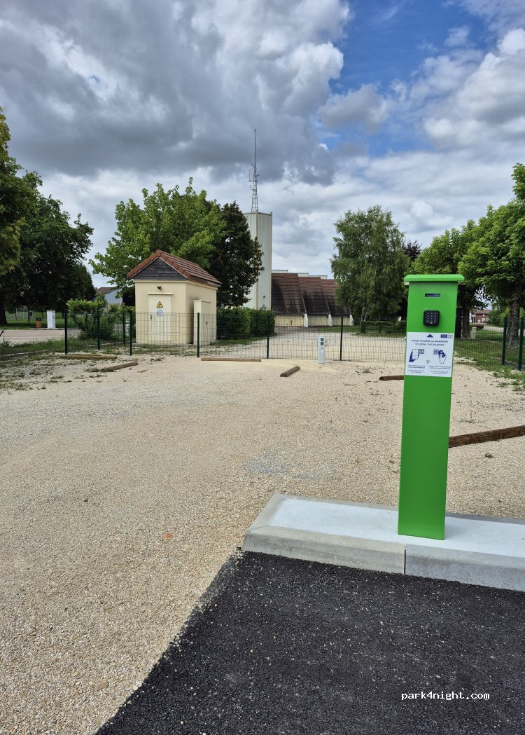 (10330) Chavanges - Ruelle du Fief de Berthaux — foto 3