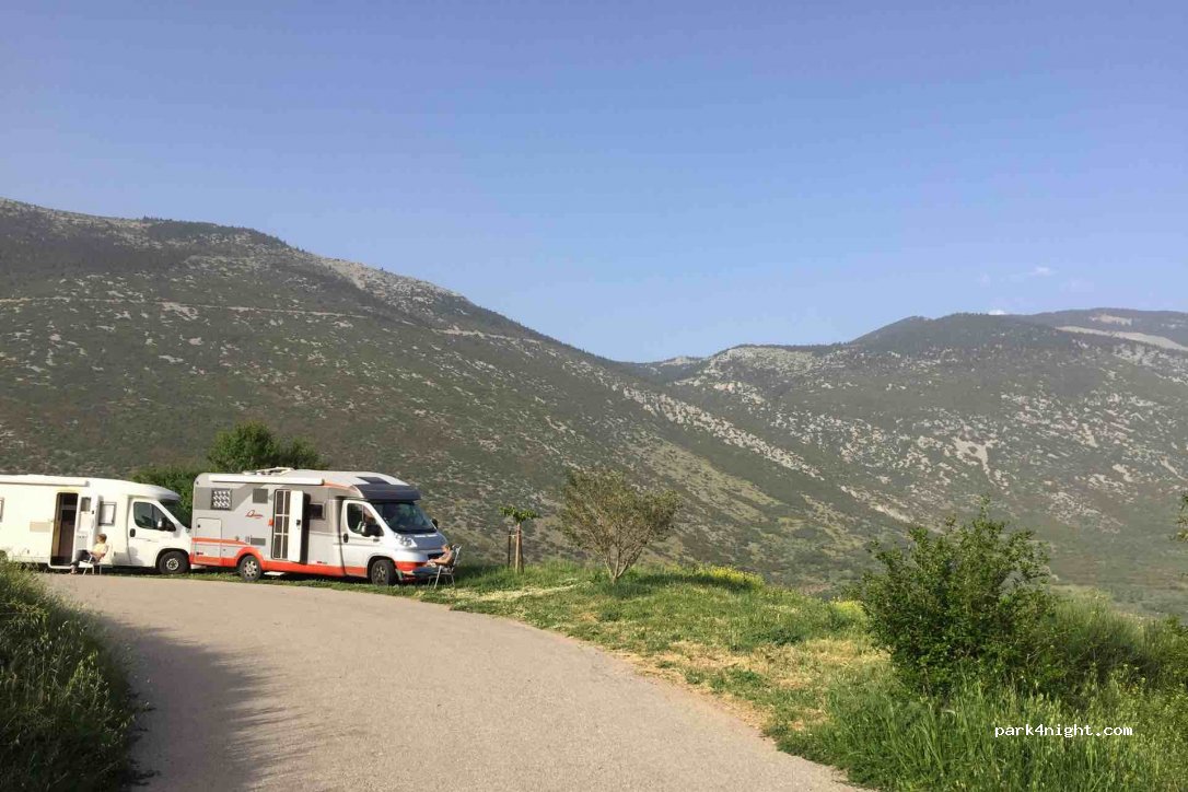 (321 00) Stiri - Ethniki Odos Arachovas Osiou Louka — foto 3