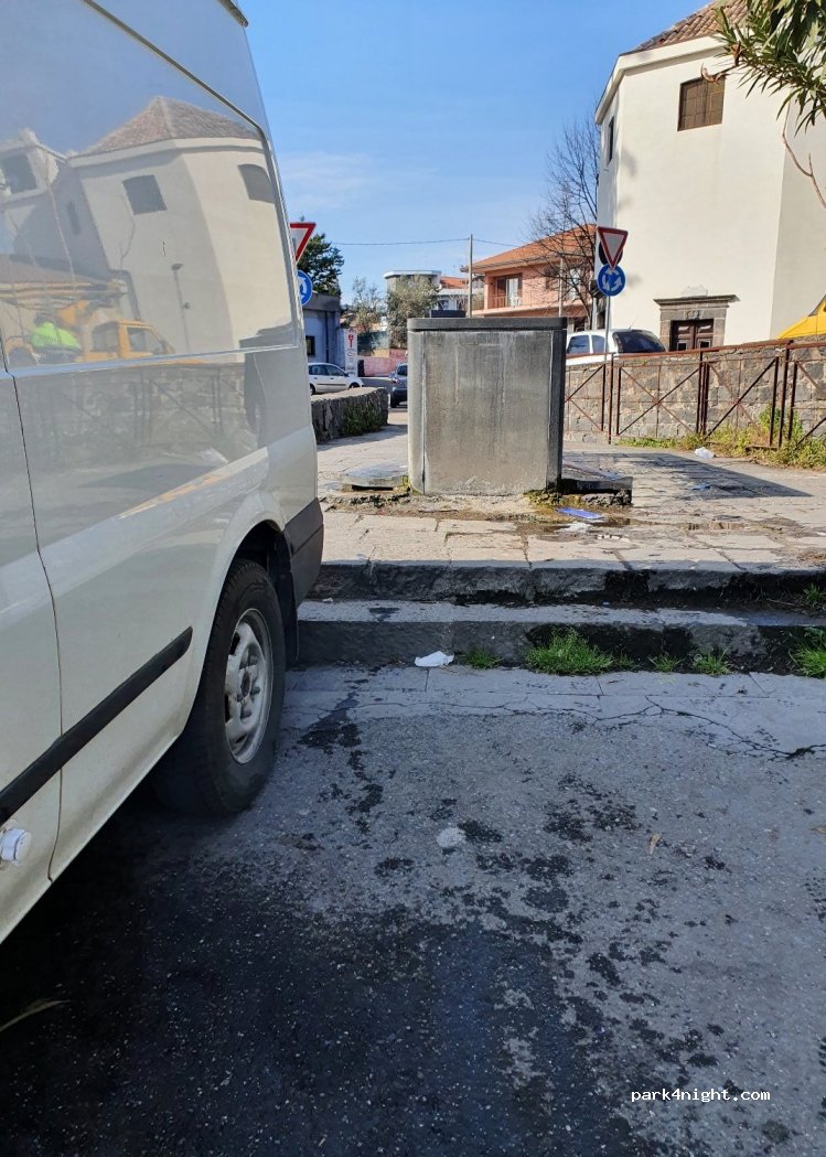 (95030) Pedara - 5 Via Don Giovanni Bosco — foto 2