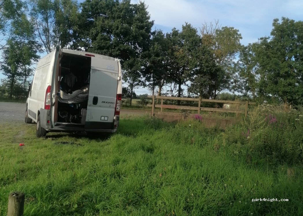 Aire de camping-cars Remilly-sur-Lozon — foto 4