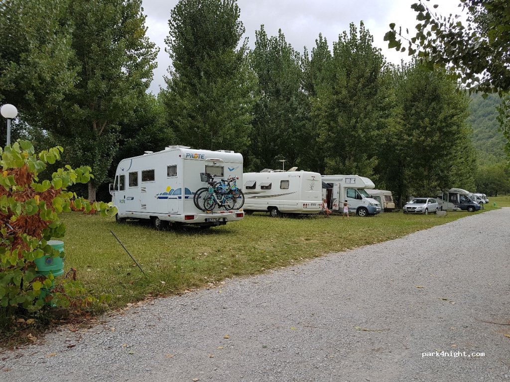 Aire L’ Eau Berge de Caix — foto