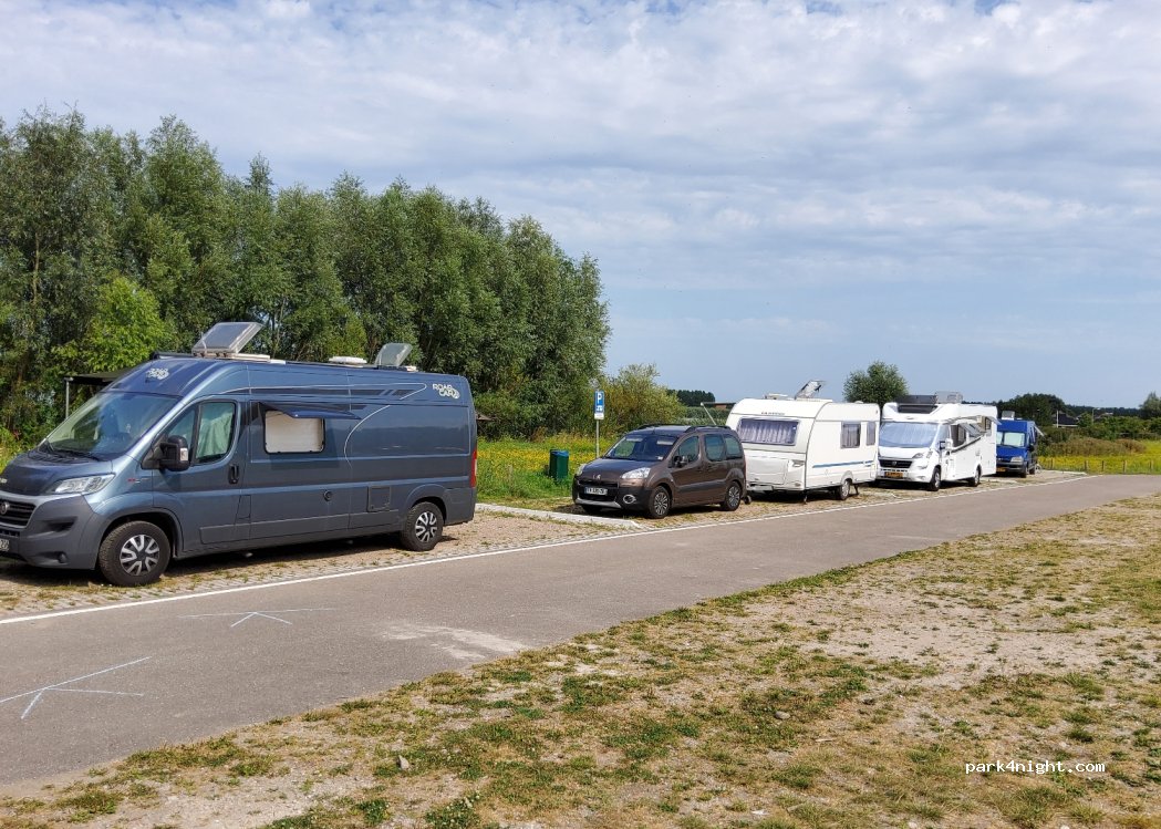 (3212 LW) Simonshaven - 140 Wevelsweg — foto 4