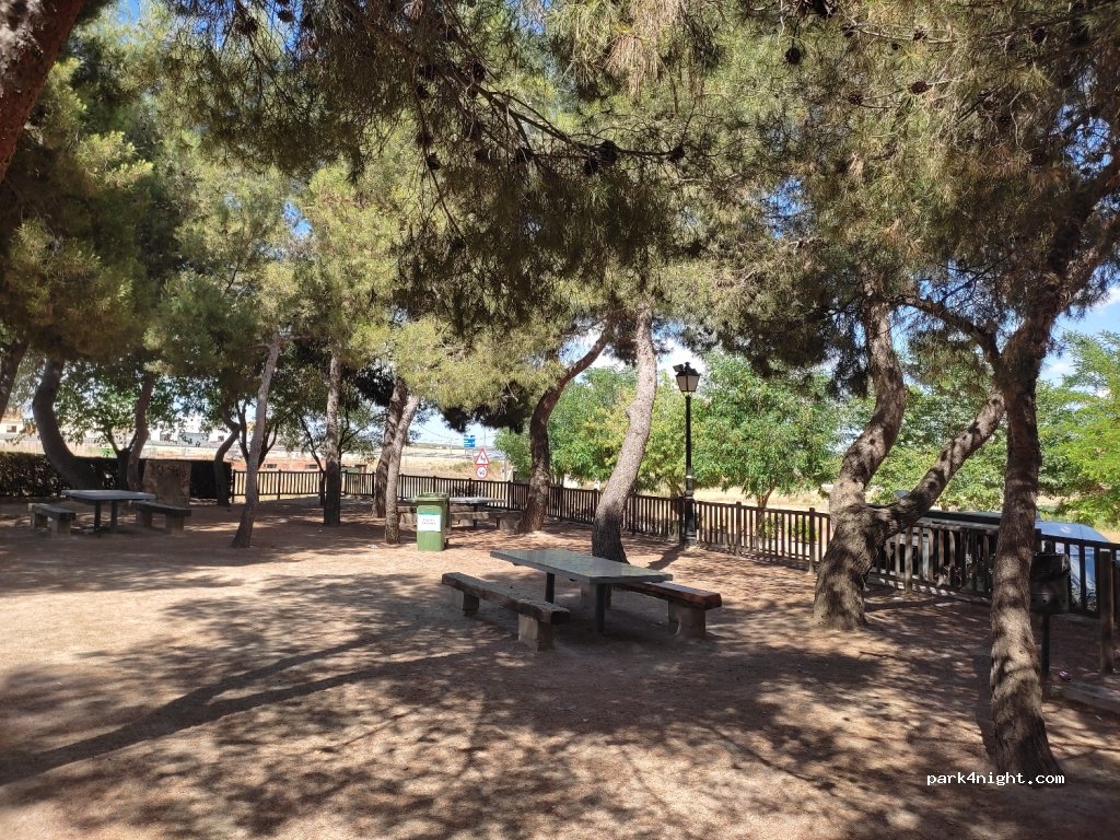 (02691) Bonete - 15 Calle José Luis — foto 2