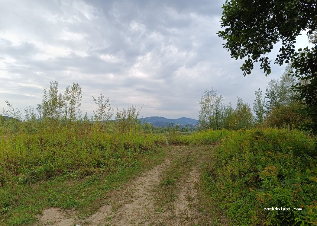 (32-860) Czchów - Unnamed Road — foto 4