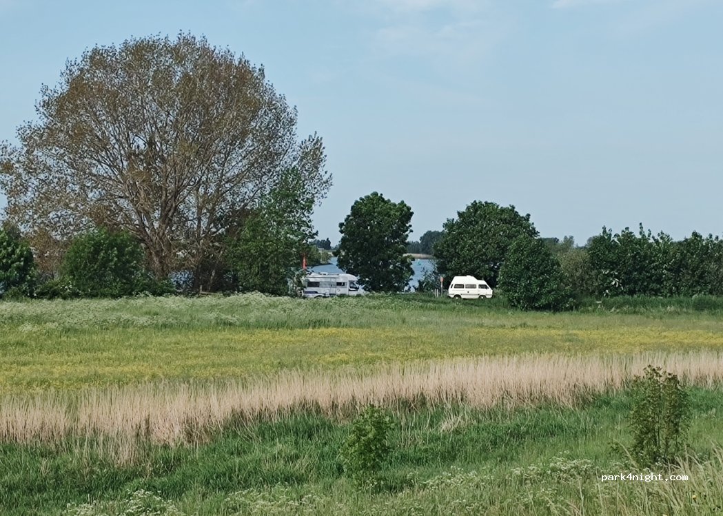 (3411 MT) Lopik - 3 Lekdijk West — foto 3