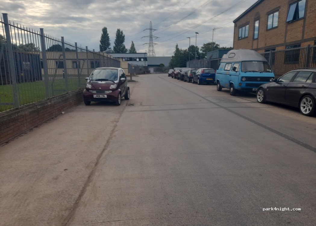 (SW17 0HB) London - 10 Waterside Way — foto 4