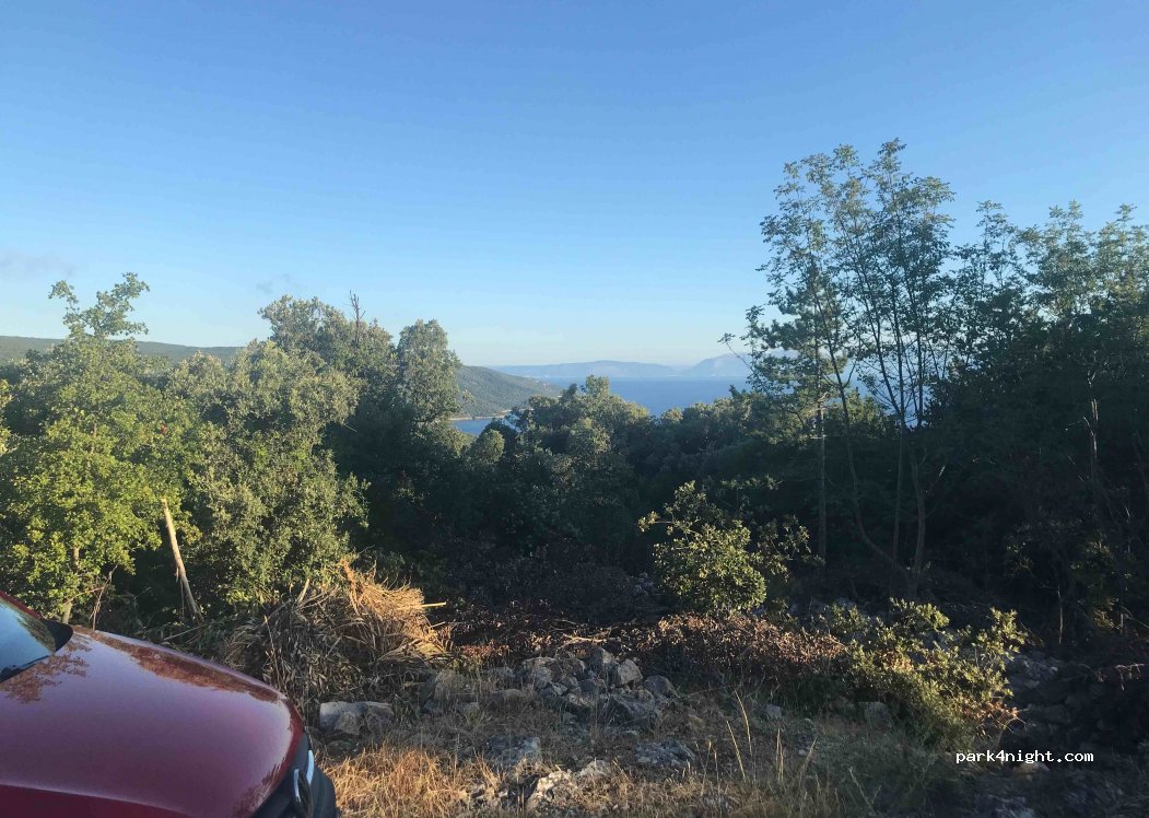 (51557) Valun - Unnamed Road — foto