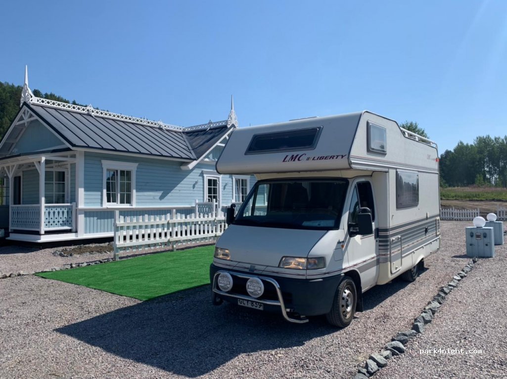 Campsite for motorhomes "Ladoga" — foto