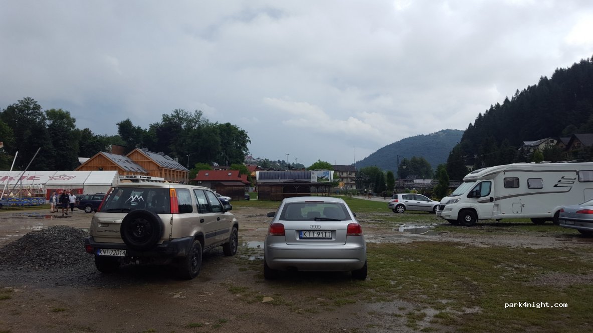 (34-460) Szczawnica - 11 Główna — foto