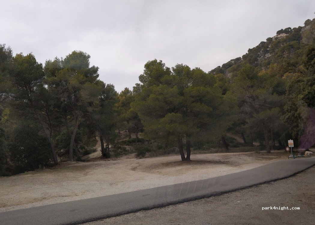 (84460) Cheval-Blanc - 235 Chemin de la Campanette — foto 3