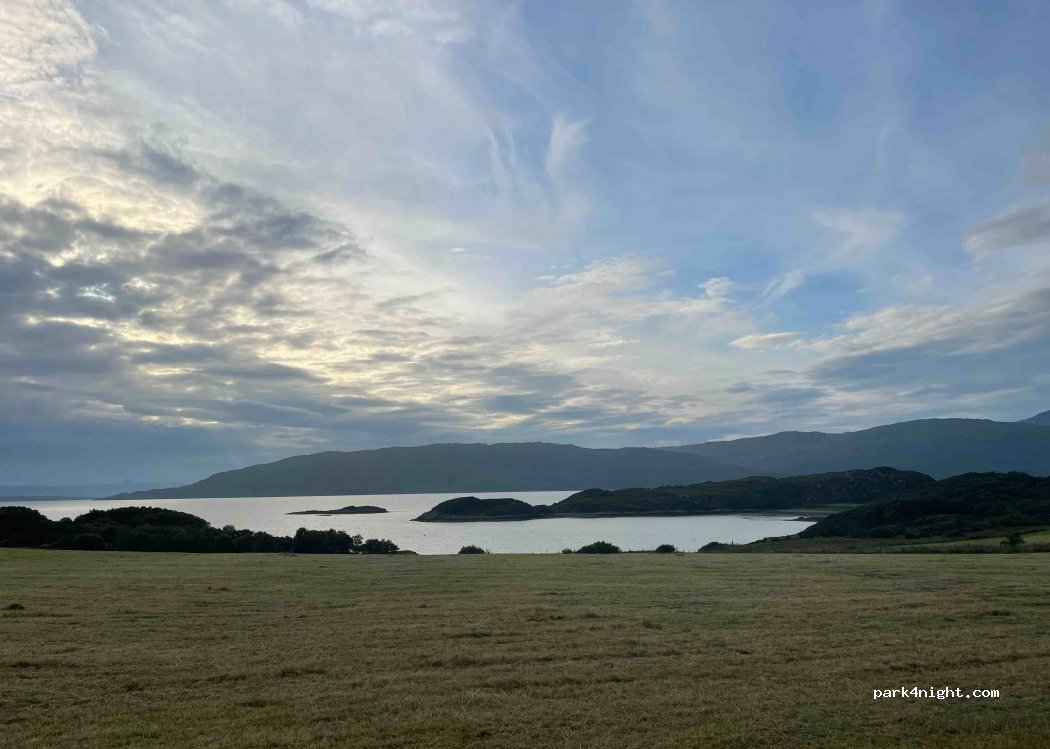 (IV52 8TU) Plockton - Unnamed Road — foto