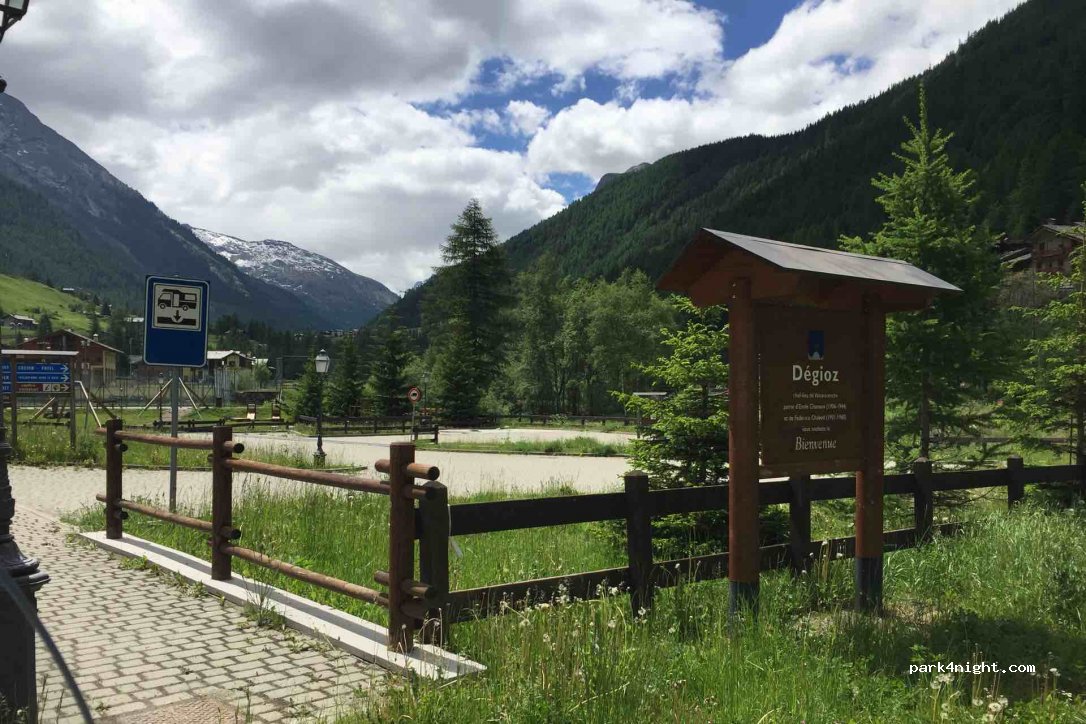 Area Sosta Camper di Dégioz | Valsavarenche — foto