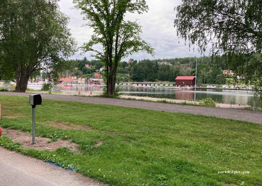 (615 33) Valdemarsvik - 7 Idrottsvägen — foto