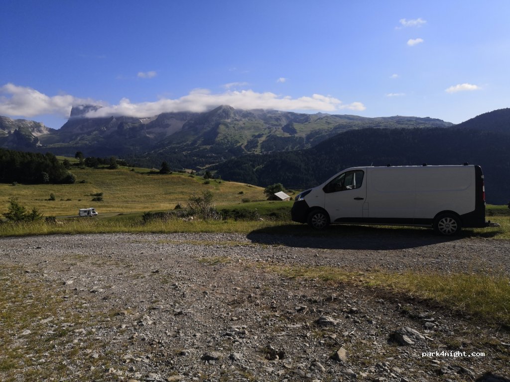 (05250) Le Dévoluy - Unnamed Road — foto