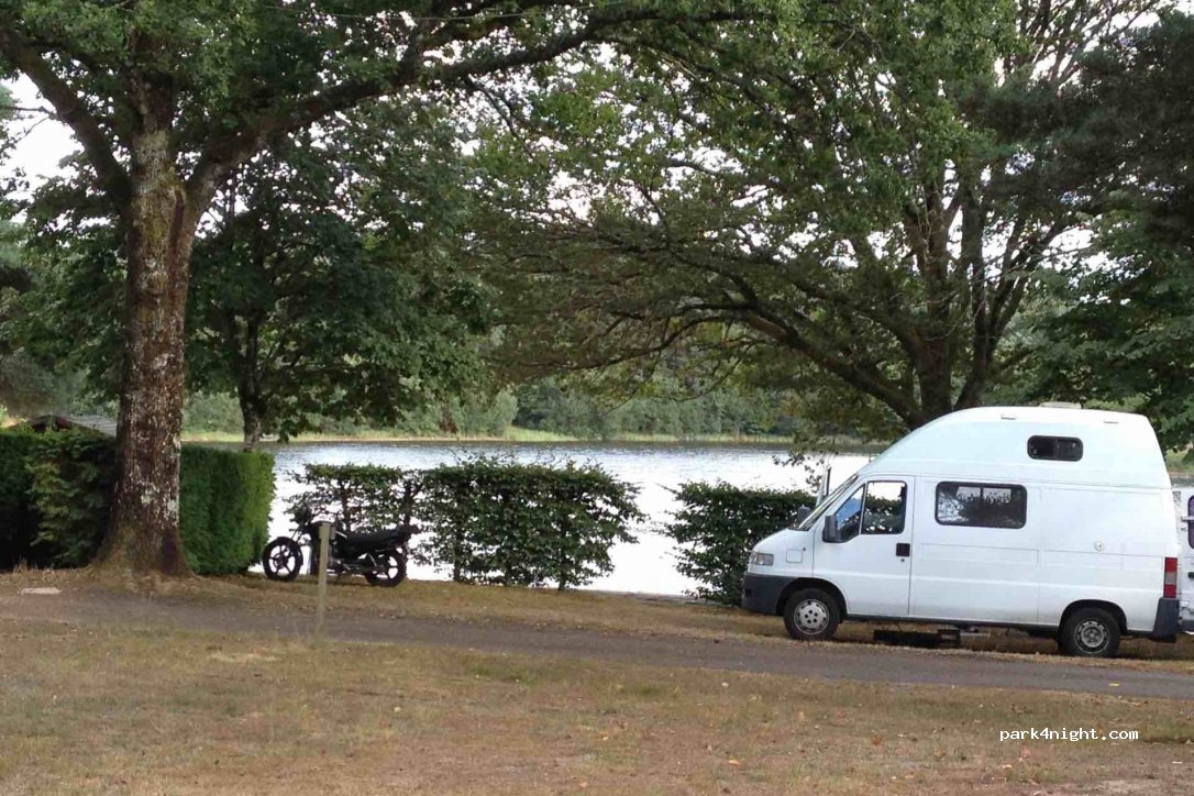 Plage du Lac de Feyt — foto 2