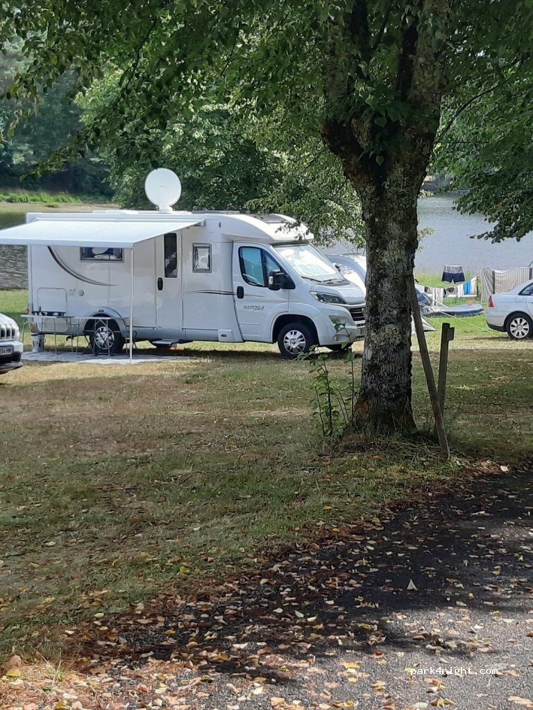 Plage du Lac de Feyt — foto 3