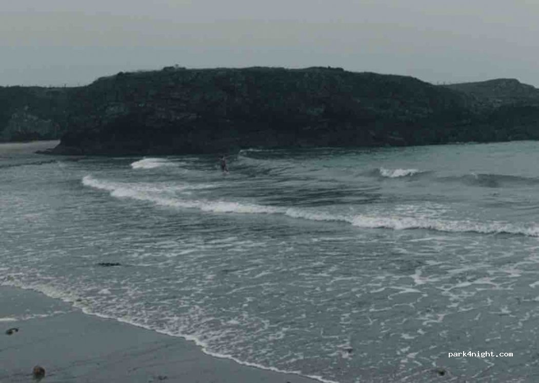 (LL63 5TE) Rhosneigr - A4080 — foto